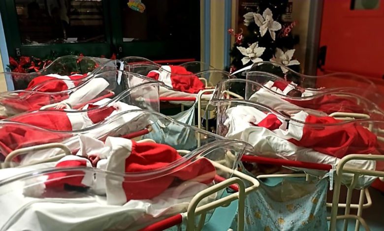 Cassino Cappellini e copertine natalizie per i neonati. Il dolce gesto di Ostetricia e Ginecologia di Cassino Ostetricia Cassino