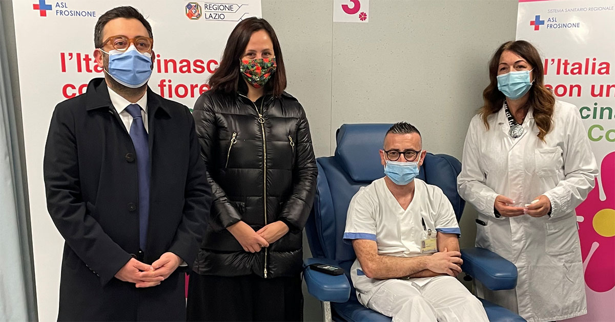 Frosinone Mauro Buschini a Frosinone per il V-Day: «La strada è lunga, ma è quella giusta» vax day frosinone