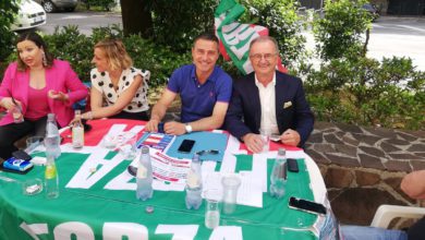 Anagni ANAGNI – Natalia in piazza per raccolta firme riforma fiscale Natalia Anagni