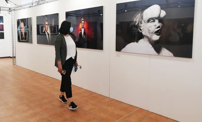 Frosinone ARPINO – “Malkovich, Malkovich, Malkovich”: Sara Battisti all’inaugurazione della mostra Sara Battisti