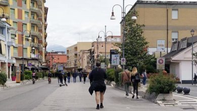 Frosinone FROSINONE – Dal 19 terminano le Terrazze. Si riparte con “A passeggio per 2 km” FROSINONE VIA ALDO MORO