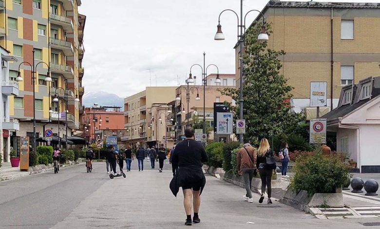 Frosinone FROSINONE – Dal 19 terminano le Terrazze. Si riparte con “A passeggio per 2 km” FROSINONE VIA ALDO MORO