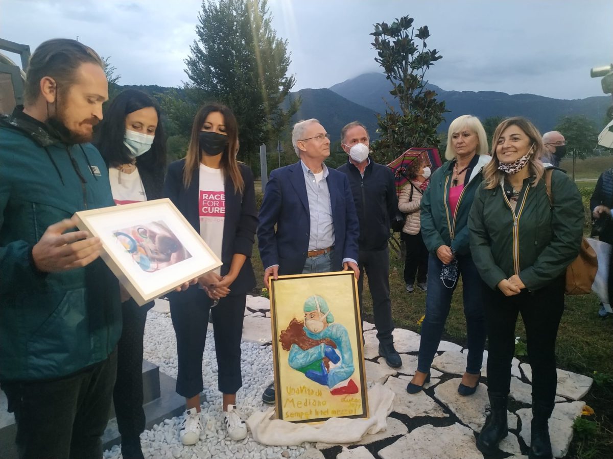 Cassino CASSINO – Commozione per l’inaugurazione della scultura in memoria delle vittime del Covid cassino