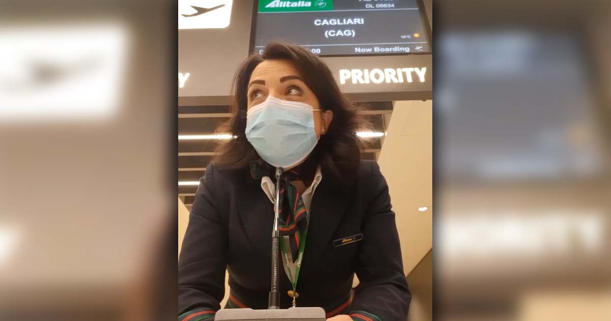 «Grazie per averci accompagnato in questi 74 anni». Il commosso annuncio dell’ultimo volo Alitalia ALITALIA ULTIMO VOLO