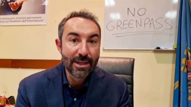 Green pass day, Barillari chiuso per protesta nel suo ufficio in Regione Lazio. Il video Barillari