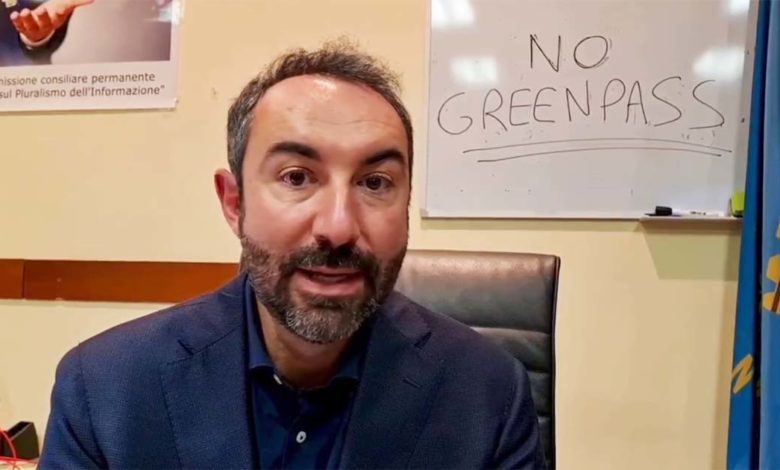 Green pass day, Barillari chiuso per protesta nel suo ufficio in Regione Lazio. Il video Barillari
