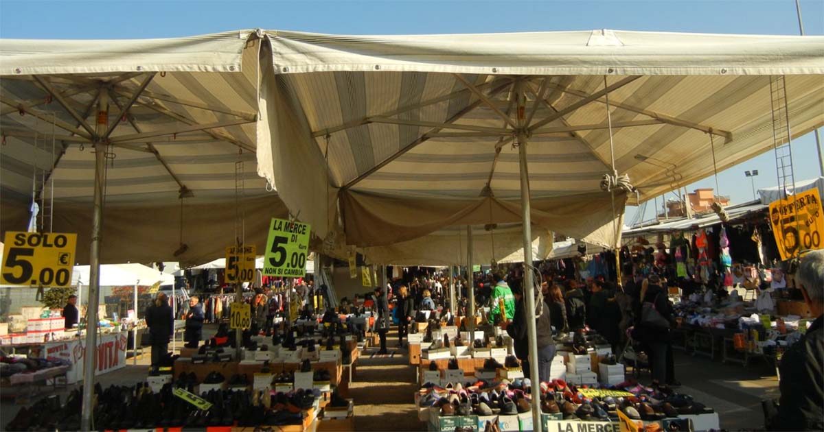 Frosinone FROSINONE – Nuovo look per il mercato a Selva Piana Mercato Selva Piana