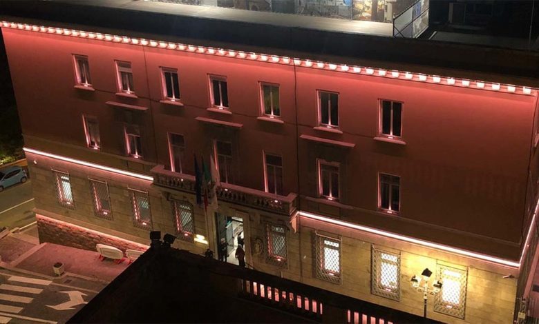 Frosinone FROSINONE – Illuminato il Palazzo comunale. Tutti al lavoro Palazzo Comunale