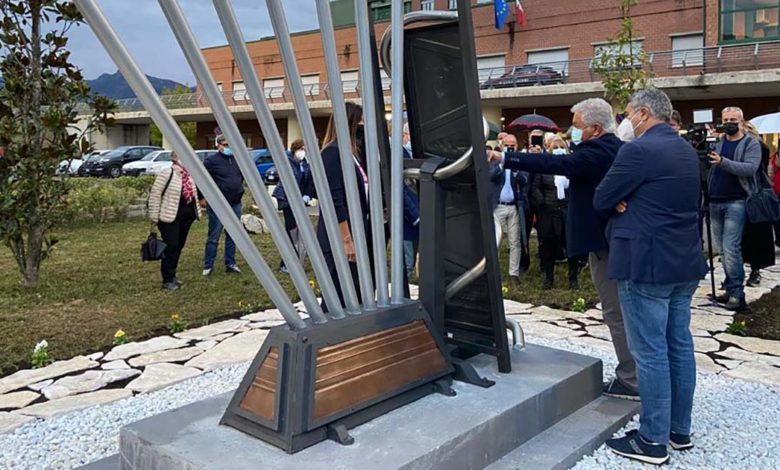 Cassino CASSINO – Commozione per l’inaugurazione della scultura in memoria delle vittime del Covid scultura memoria vittime covid
