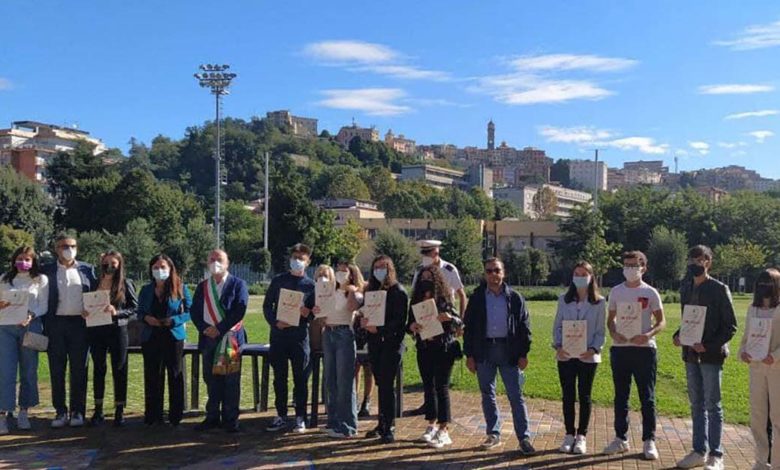 Frosinone FROSINONE – Solidiamo: assegnati i primi 800 premi e borse di studio solidiamo