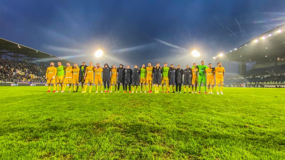 Frosinone FROSINONE CALCIO – Al 93′ Cicerelli piega il Crotone e spedisce i Leoni i orbita. Il tabellino della gara Frosinone Calcio