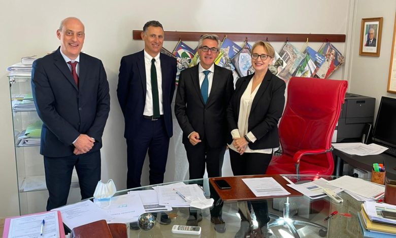 COLLEFERRO – Eccezionale intervento di nefrectomia con tecnica laparoscopica Ospedale Colleferro