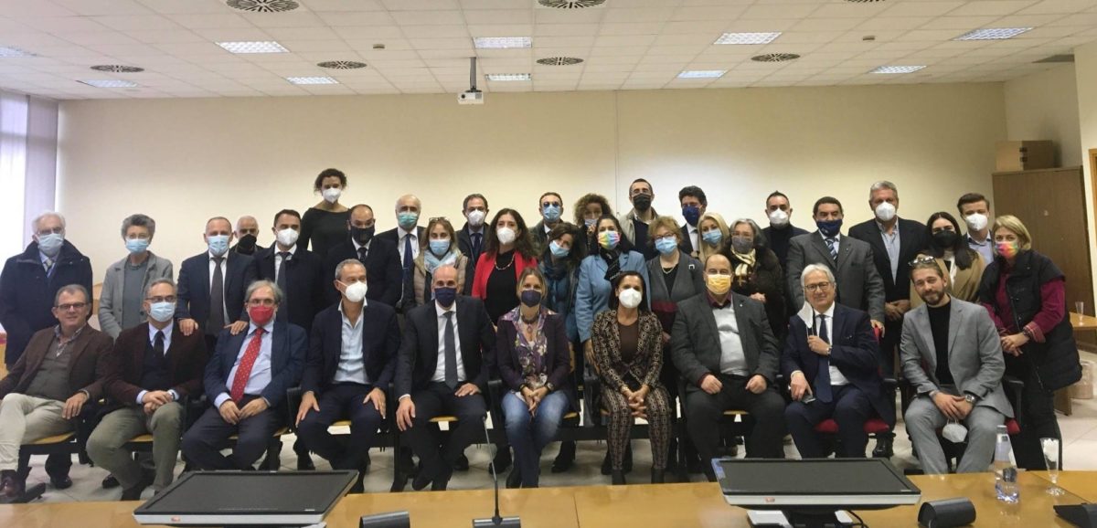 Cassino UNIVERSITÀ DI CASSINO – La squadra di governo del Rettore Marco Dell’Isola Universita degli Studi di Cassino Marco DellIsola nuovo rettore