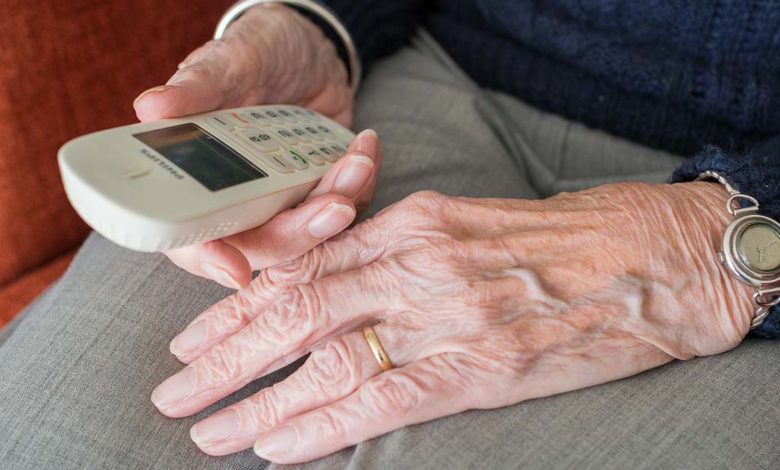 Ceccano “Tentata truffa e sostituzione di persona”: nei guai due giovani napoletani Telefono signora anziana