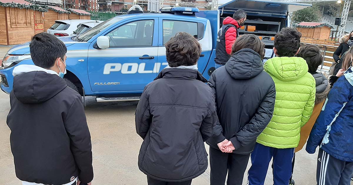 Ceccano Frosinone: grande successo della campagna della Polizia di Stato “Una vita da Social” Una vita da social