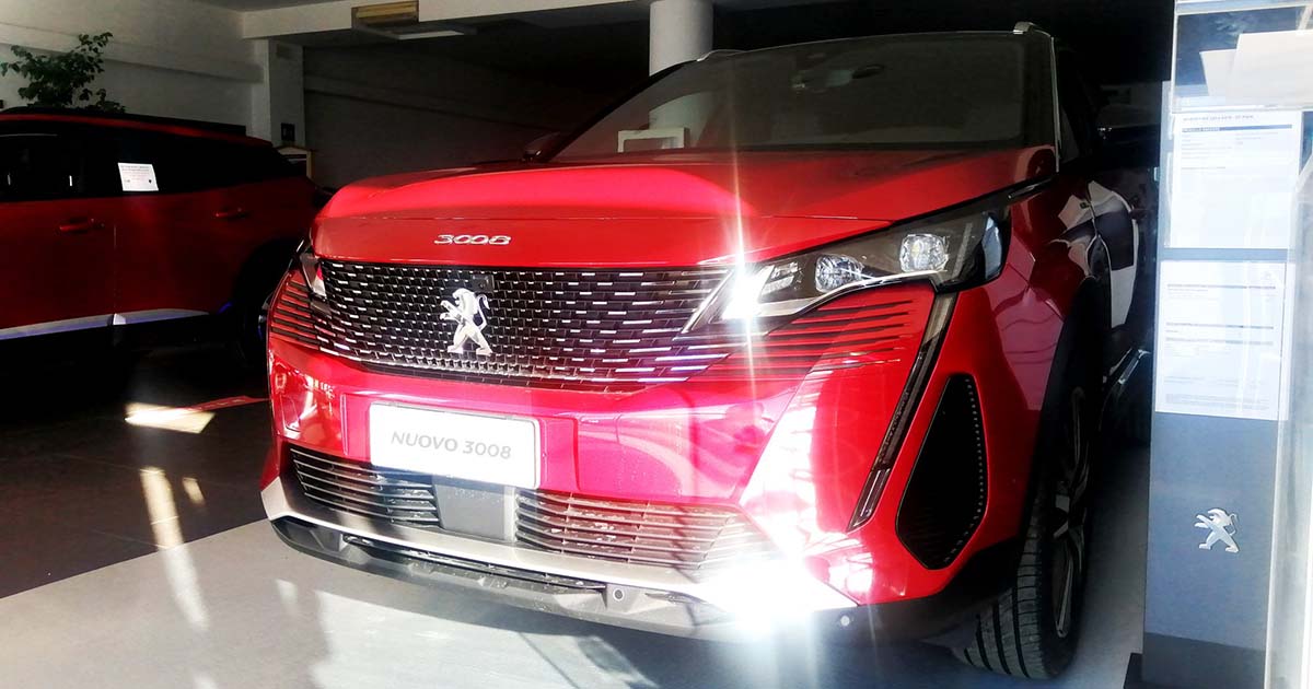 Peugeot 3008 Fino al 30 Giugno 2022: Nuovo Peugeot 3008 tuo da 349 € al mese con i-Move Avantage Hybrid Peugeot
