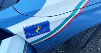 Su 100 mezzi pesanti, 53 multe. I controlli speciali operati dalla Polizia in Ciociaria Polizia Stradale