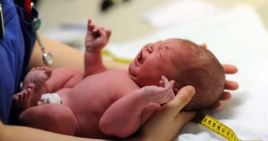 Donna 43enne partorisce a 8 anni dal trapianto di cuore. Benvenuto Dario! neonato