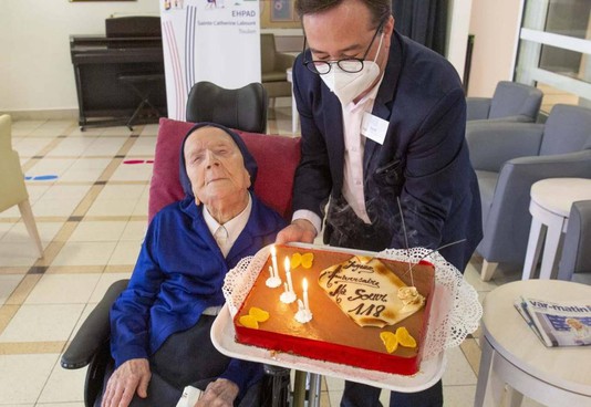 Ha spento 118 candeline… auguri a Suor André! suor