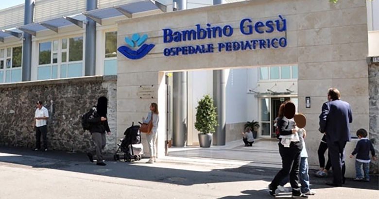 Bambino di un anno arrivato dall’Ucraina e ricoverato a Roma in terapia intensiva Bambino Gesu