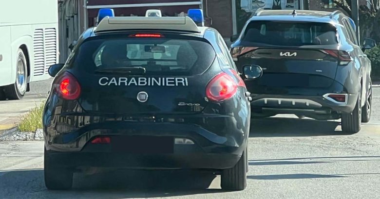 Alatri Tenta di impiccarsi nel piazzale di casa: 45enne ciociaro rianimato e salvato in extremis dai Carabinieri CARABINIERI