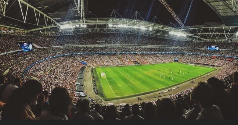 Scommesse sportive: oggi è l’online a far crescere i fatturati e le agenzie arrancano stadio