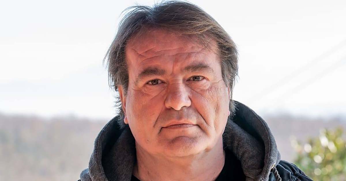 La famiglia, il lavoro, il suo amato paese: ci lascia un uomo splendido e coraggioso. Ciao Maurizio Maurizio Carbone