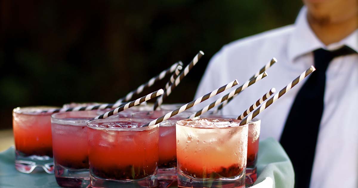 Gallinaro: cercansi N. 4 Camerieri addetti al catering