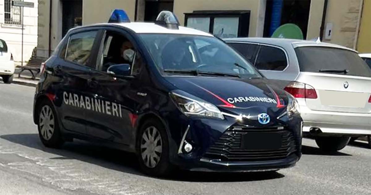 Ragazzo trovato morto in casa CARABINIERI