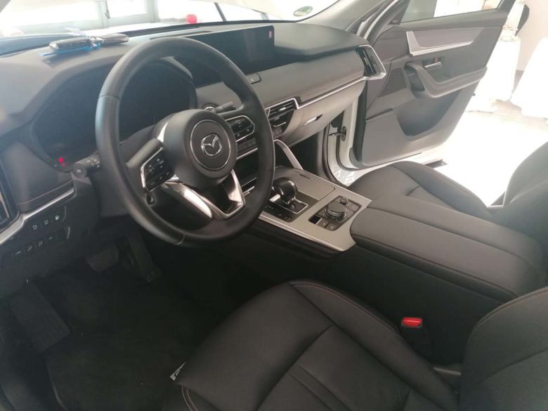 Mazda Nuova Mazda CX-60: due soluzioni per il noleggio a lungo termine MAZDA CX copia