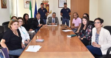 Frosinone Il Questore Domenico Condello ha incontrato le rappresentanti dei Centri Antiviolenza della provincia di Frosinone n copia