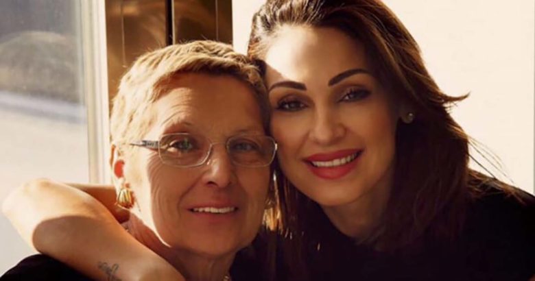 Sora Lutto per Anna Tatangelo: si è spenta la madre, Palmira Vinci