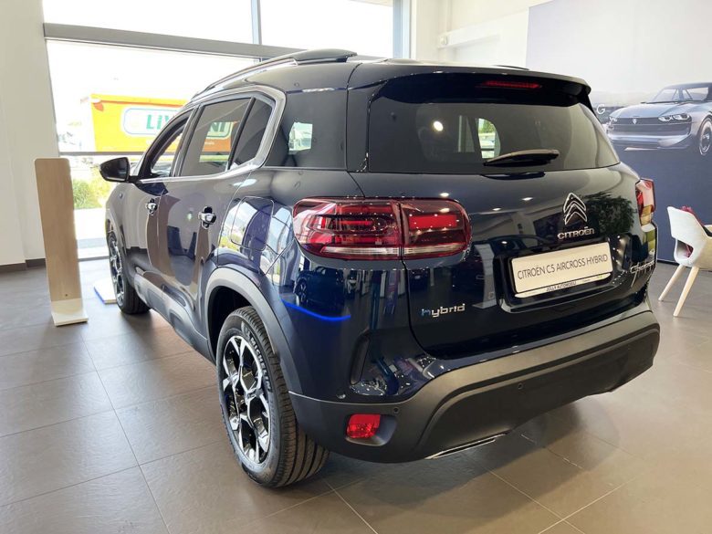 Citroen Nuova Citroën C5 Aircross Hybrid Plug-In: fino al 30 Settembre 2022 tua da 250 € al mese Nuova Citroen C Aircross lato b