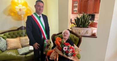 Anagni Anagni – Grande festa per i 100 anni della signora Renata anni