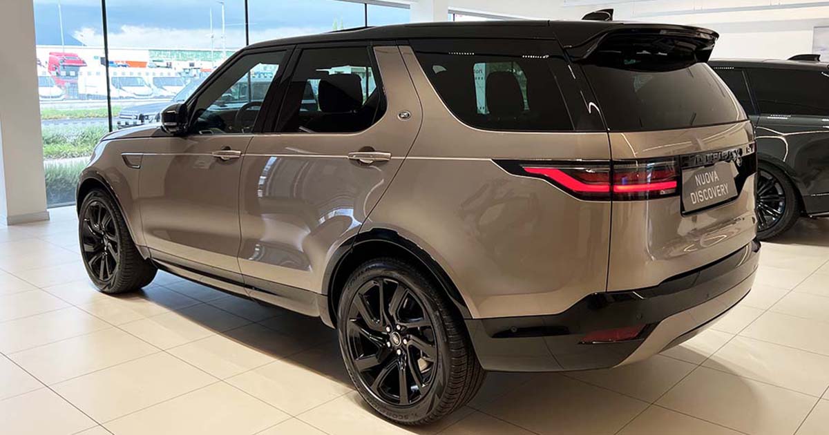 Land Rover Discovery Land Rover Discovery: fino al 31 Ottobre 2022 tua con Leasing JUMP+ Land Rover Discovery