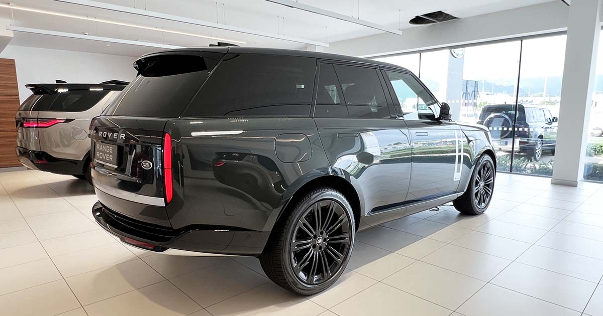 Land Rover Nuova Range Rover: fino al 31 Ottobre 2022 tua con Leasing Jump+ Range Rover