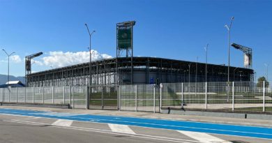 Frosinone Frosinone da solo al comando: la Leonessa “gela” Marassi al 94′ e fa un regalo al Leone STADIO STIRPE