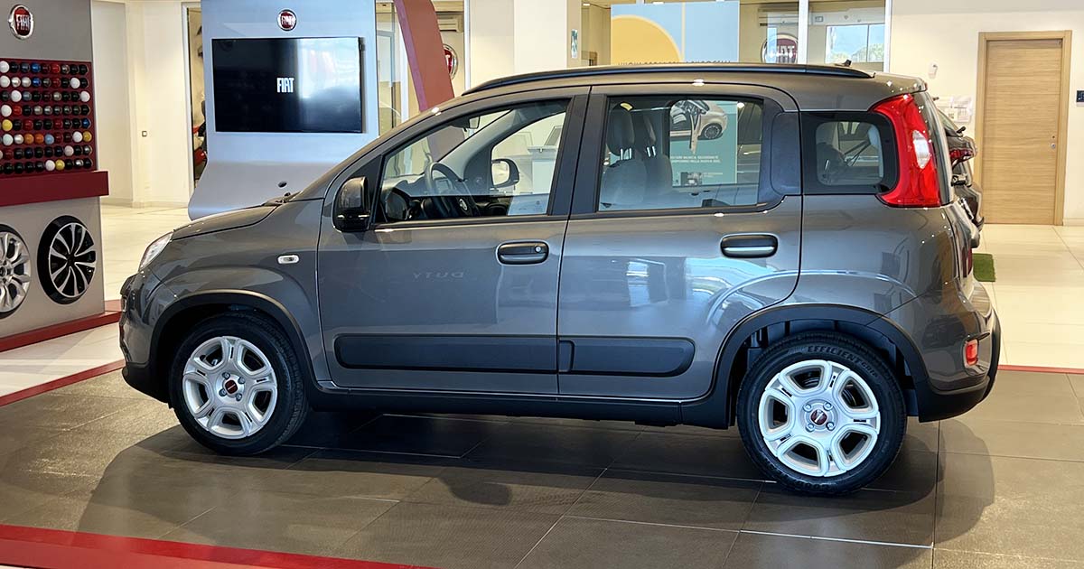 Fiat Panda Fiat Panda promozioni: fino al 31 Dicembre 2022 tua da 129 € al mese. Scoprila da Jolly Automobili Fiat Panda lauto piu venduta dItalia