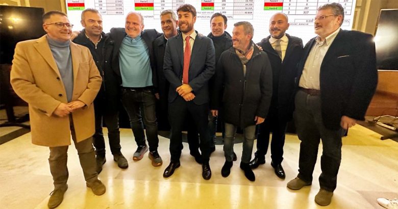 Luca Di Stefano Luca Di Stefano presidente della Provincia di Frosinone. De Angelis: «La vittoria più bella di sempre» Luca Di Stefano nuovo Presidente della Provincia di Frosinone