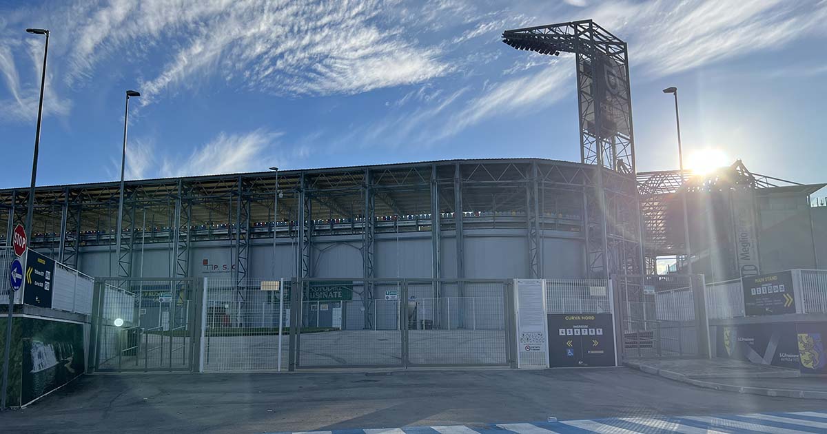 Frosinone Frosinone champagne: 3-0 a Reggio Calabria e tanti saluti, la capolista se ne va STADIO STIRPE