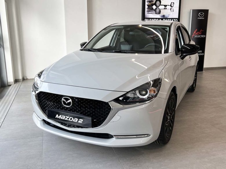Mazda2 Mazda2: Agile, elegante, distintiva. Scoprila da Jolly Auto Mazda
