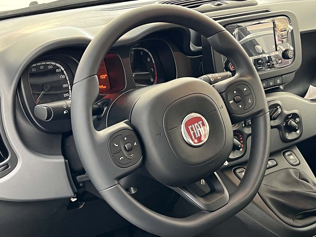 Fiat Panda: le due promozioni da 129 € e 139 € al mese Fiat Panda interno