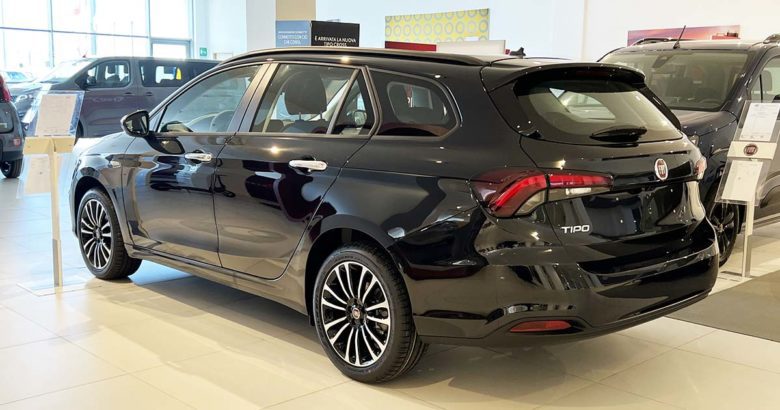 Fiat Tipo Hybrid: fino al 28 Febbraio 2023 tua da 269 € al mese Fiat Tipo SW