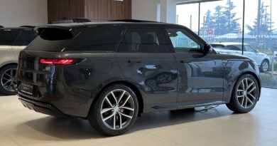 Range Rover Sport Nuova Range Rover profilo laterale cerchi