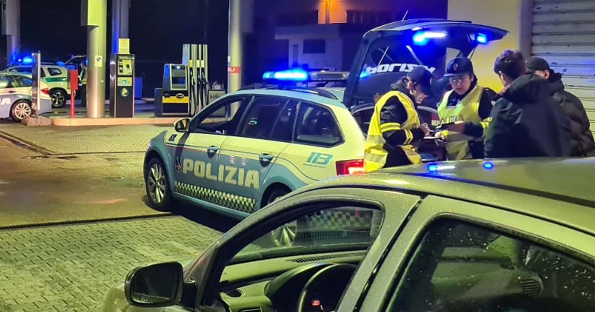 Frosinone: 14 patenti ritirate per guida stato di ebbrezza e 36 multe per uso del cellulare alla guida Polizia Stradale