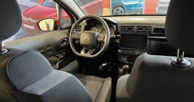 Citroën C3: fino al 31 Marzo tua da 200 € al mese Citroen C interni sedili volante cruscotto