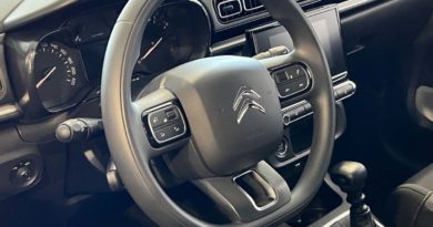 Citroën C3: fino al 31 Marzo tua da 200 € al mese Citroen C interni volante