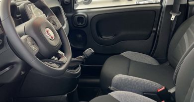 Fiat Panda: fino al 31 Marzo 2023 tua da Fiat Panda interni volante tessuto sedili