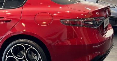 Alfa Romeo Giulia Veloce: vieni a vederla da Jolly Auto Giulia posteriore e laterale