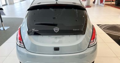 Lancia Ypsilon: fino al 31 Marzo tua da 189 € al mese con finanziamento e rottamazione Lancia Ypsilon profilo posteriore